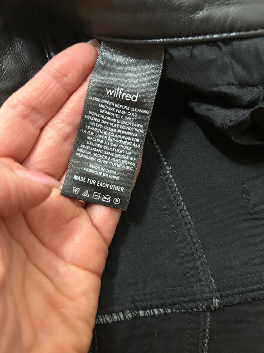 Wilfred Faux Leather Skinny Pants – Size 0 - Picture 4 of 8